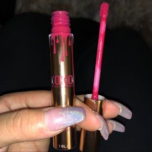 Kylie Cosmetics Makeup - Okurrr matte lipstick Kylie Cosmetics Makeup - Okurrr matte lipstick